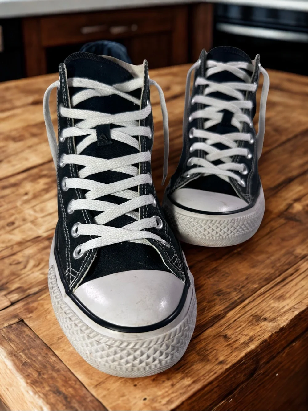 Converse Chuck Taylor All Star High Top Black Canvas Sneakers Men’s 8 Women’s 10